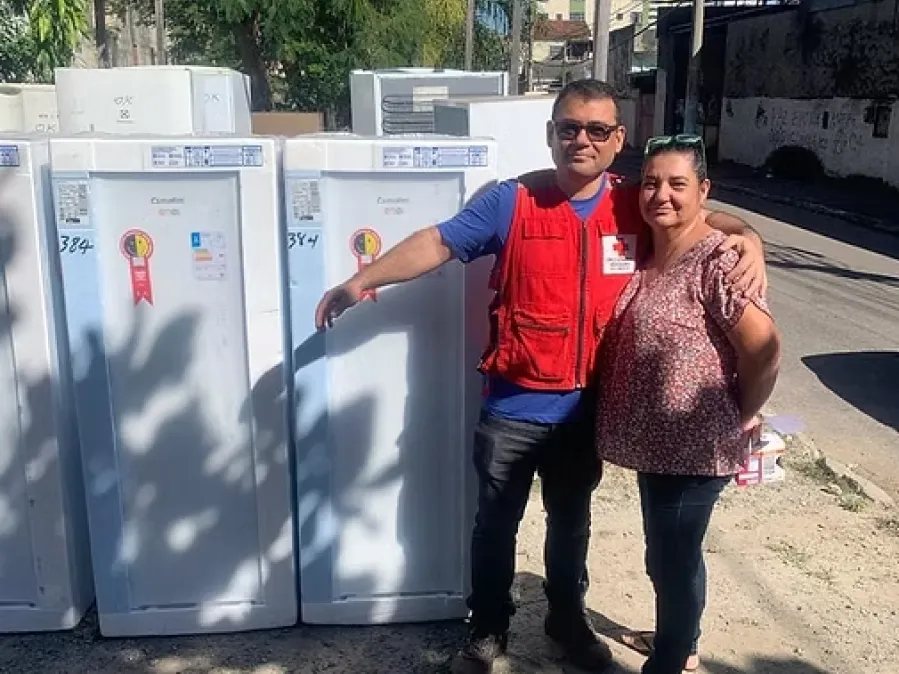 Troca de Geladeira usada por geladeira nova.