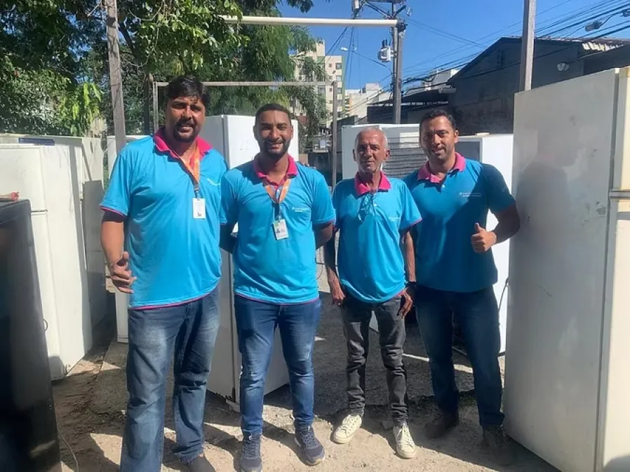 Troca de Geladeira usada por geladeira nova.